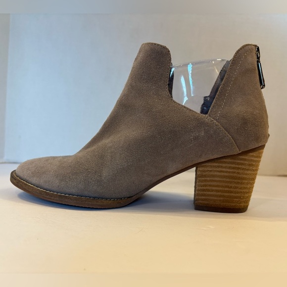 Blondo tan suede waterproof booties ankle boots size 9 M - Picture 2 of 11